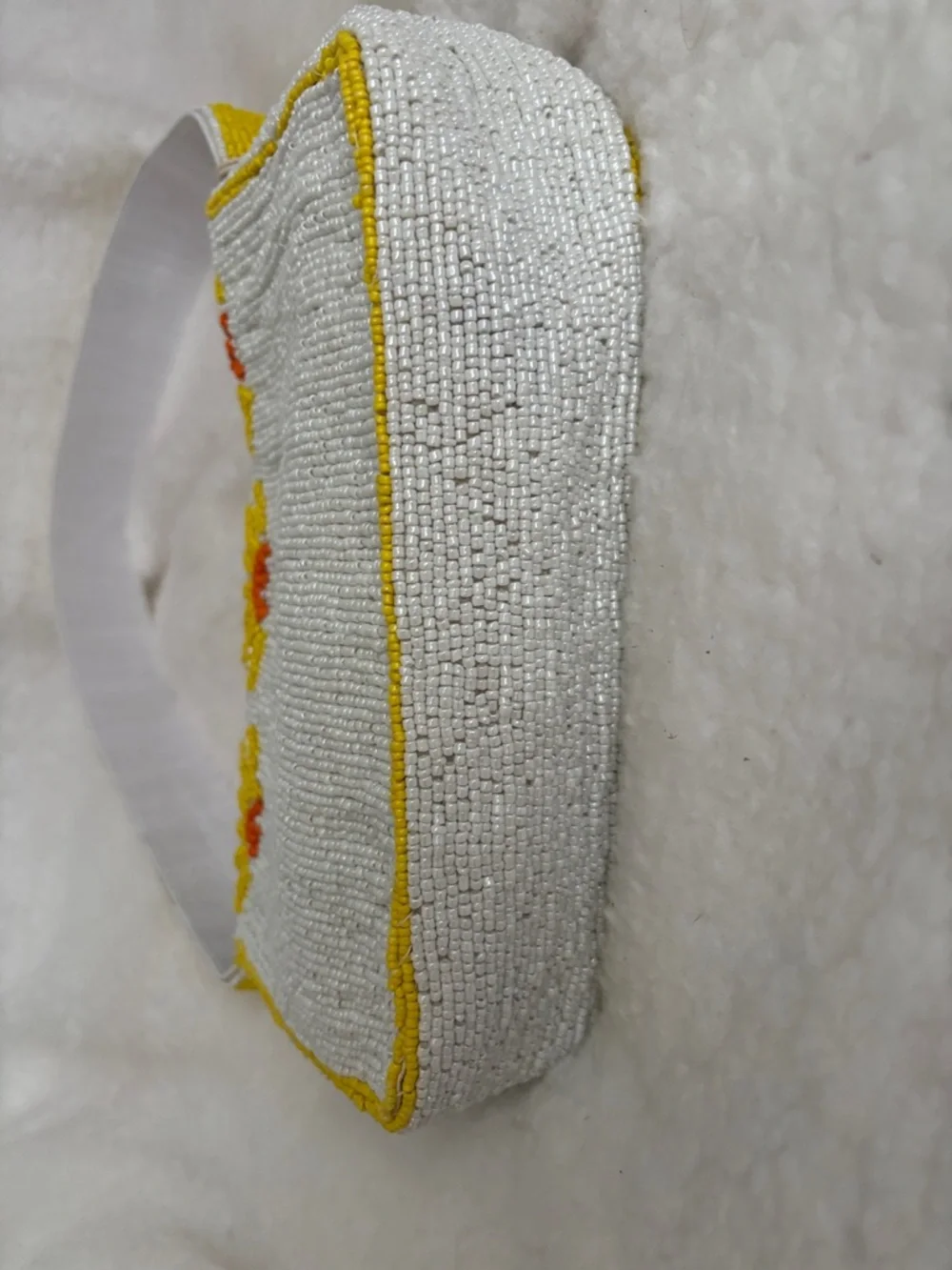 Solmer Beaded Daisy Shoulder Bag - Picture 4 of 9